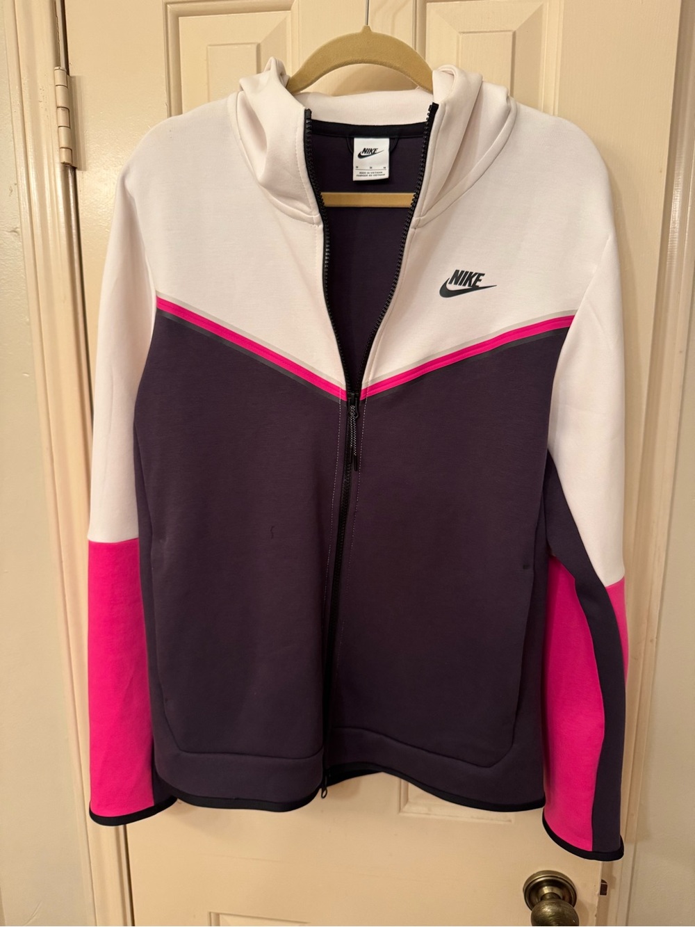 Nike Men’s Zipup